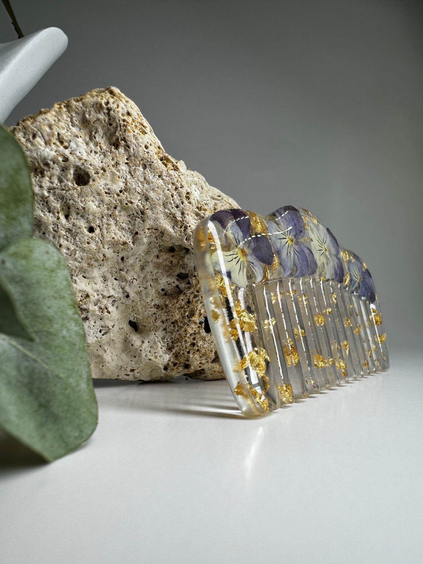 Handmade Resin Comb with Real Flowers & Gold Leaf