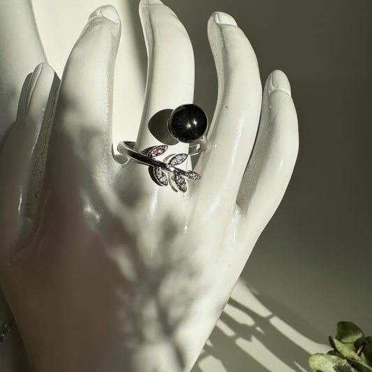 Ring black dandelion